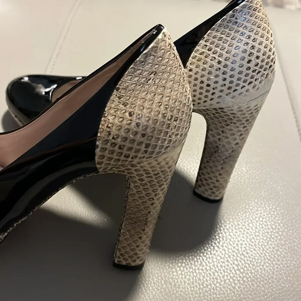 Chloe Black Patent Leather Snakeskin Embossed Block Heel Pumps Size 39 US‎ 9
